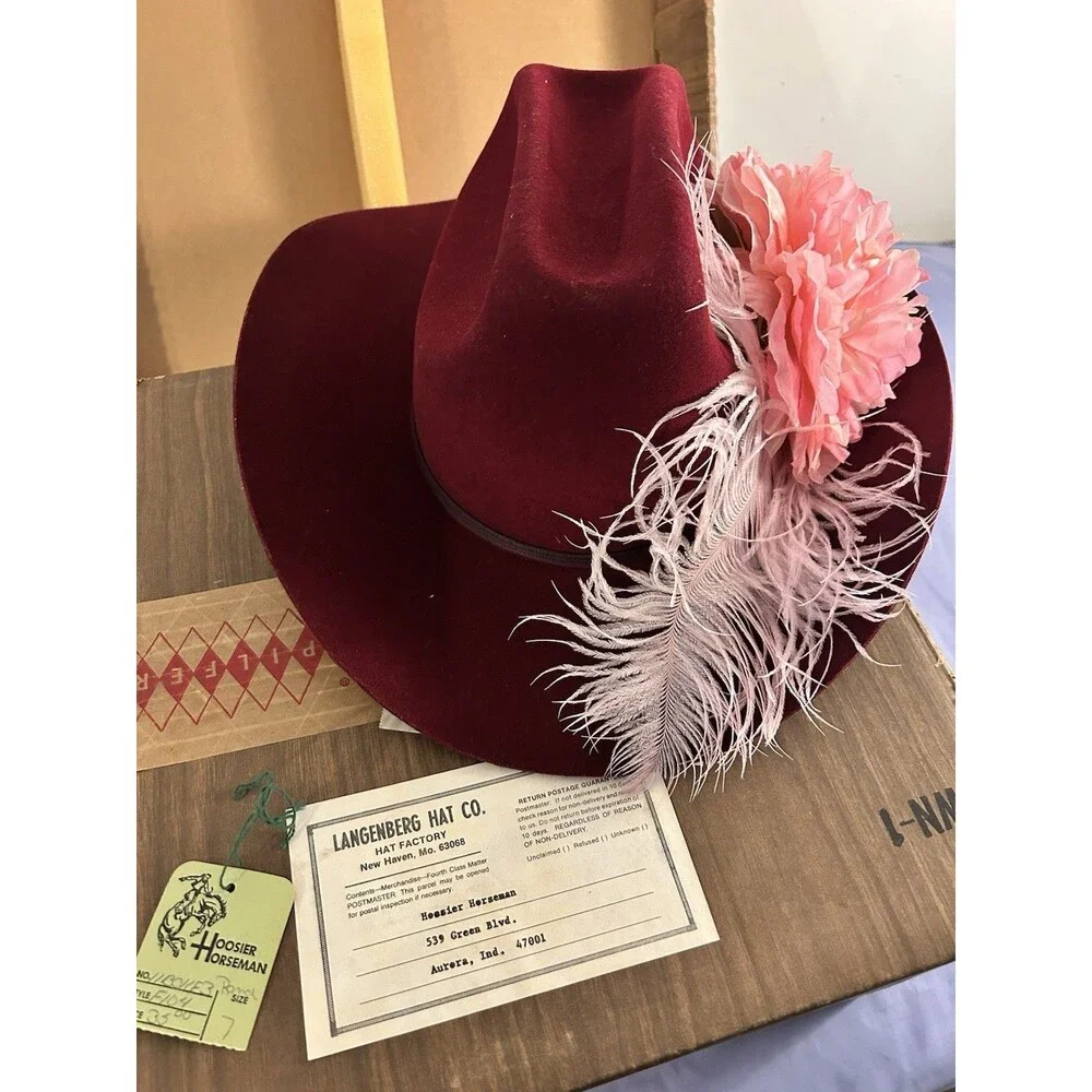 Vintage hat and box with original receipts size 7 cowboy hat 1984 Pink Feather